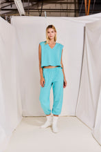 Load image into Gallery viewer, Axis <br> V-Neck Sleeveless Poncho
